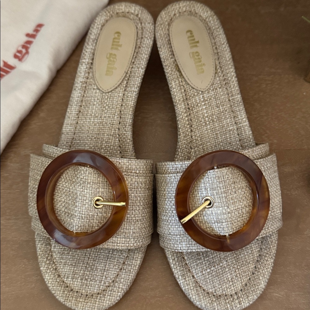 Cult Gaia Nelly Sandal - Picture 8 of 8